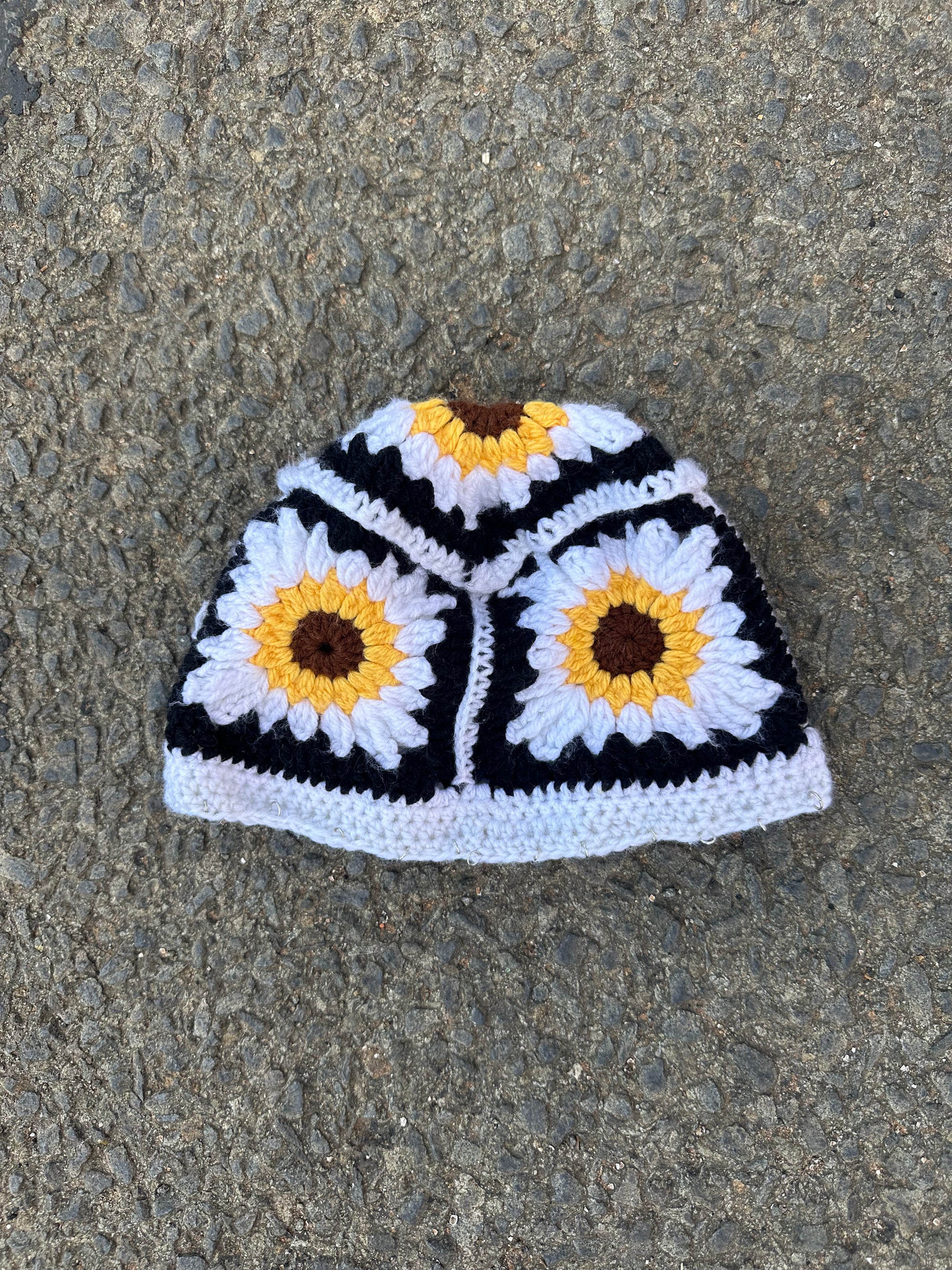 Hand knitted Crochet Granny square sun flower hat